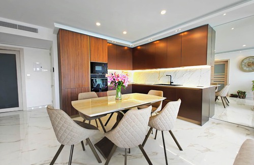 Sliema Apartamento | Luxury Seafront Haven in Sliema, Malta