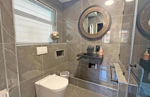 Sea Point Apartamento | Luxury Seapoint One-Bedroom secure apartment with on-premise parking