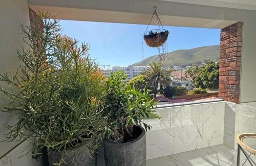 Sea Point Apartamento | Luxury Seapoint One-Bedroom secure apartment with on-premise parking