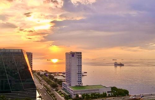 Barangay 76 Apartamento | Luxury Seaside Sunset View at SM Mall of Asia with free parking