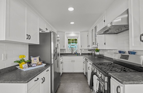 North Kingstown Casa | Luxury seaside retreat