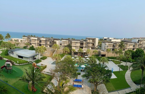 Ngu Hanh Son Apartamento | Luxury Seaview Apartment in 5-Star Resort-B401