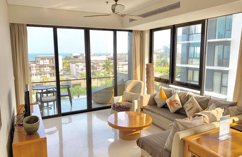 Ngu Hanh Son Apartamento | Luxury Seaview Apartment in 5-Star Resort-B401