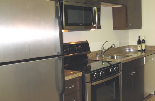 Downtown San Francisco Condominio | Luxury Sheets on a Heavenly Bed? Yes please!