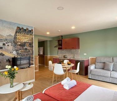 O Milladoiro Apartamento | Luxury Singular Pensión Estudios Blue