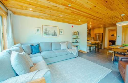 Carrabassett Valley Condominio | NEW Luxury Condo at Sugarloaf Mountain Resort