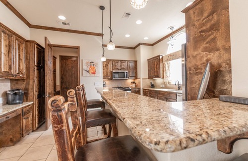 Kerrville Casa | Villa de lujo Hill Country en comunidad cerrada - Ideal para grupos grandes