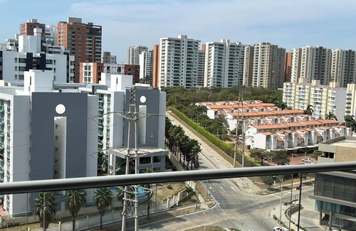 Riomar Apartamento | Luxury Spacious 3-bedroom apartment with WiFi, AC in vibrant Barranquilla