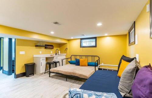 Fairlawn Casa | Luxury spacious charming DC row house plus free parking