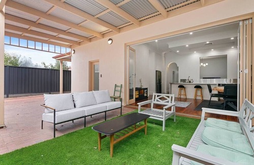 Thebarton Casa | Luxury Stay 5 Mins From CBD - 3Bdrm, 2Bthrm