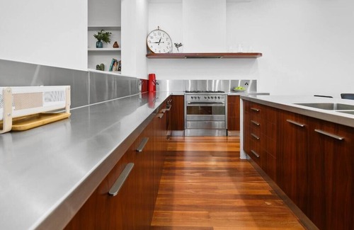 Thebarton Casa | Luxury Stay 5 Mins From CBD - 3Bdrm, 2Bthrm