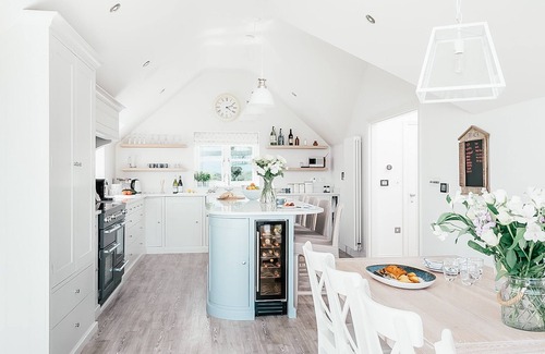 Rhoscolyn Casa | Luxury stay for 14 guests. Hot tub, tennis court and sea view