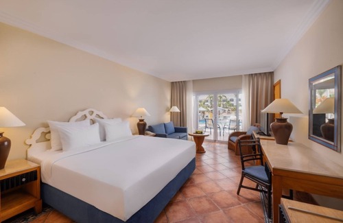Sharm El Sheikh Complejo | Luxury Stay Just Steps from Naama Bay l Spa Days, Kids Club & Waterparks