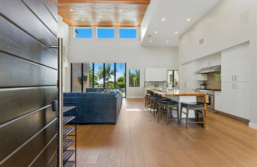 Encinitas Casa | Luxury Stay w/Pool, Spa, Fire Pit, Outdoor Lounge & Stunning Ocean Views | Encinitas Retreat