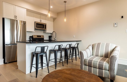 East Kootenay Casa | Luxury. Steps to the Timberline Chairlift