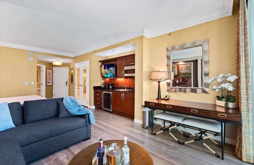 Las Vegas Condominio | Suites contiguas de lujo StripView - SIN CARGO POR RESORT
