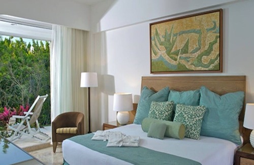 Downtown Cancun Complejo | Luxury studio- golf resort on the beach! NEW Cirque du Soleil entertainment!!