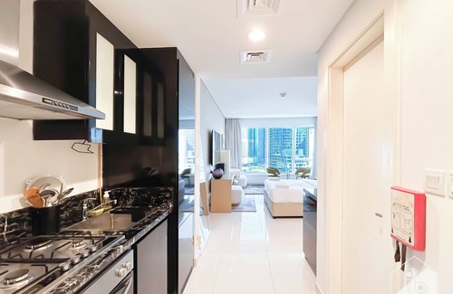 Business Bay Apartamento | Luxury Studio in Business Bay with Canal View