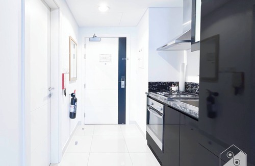 Business Bay Apartamento | Luxury Studio in Business Bay with Canal View