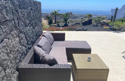 La Asomada Apartamento | Luxury studio, sea view, pool