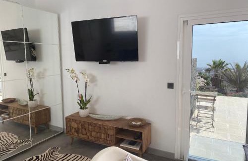 La Asomada Apartamento | Luxury studio, sea view, pool
