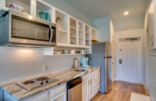 Rosemary Beach Condominio | Luxury Studio/Suite. Next to Alys Beach and Rosemary! Perfect Location!