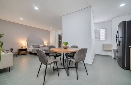 El Tesoro Apartamento | Luxury Studio - Tesoro, Provenza, and Parque Lleras