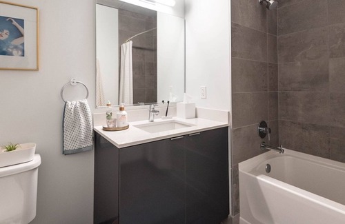 Queens Apartamento | Luxury Studio with Pool and Gym