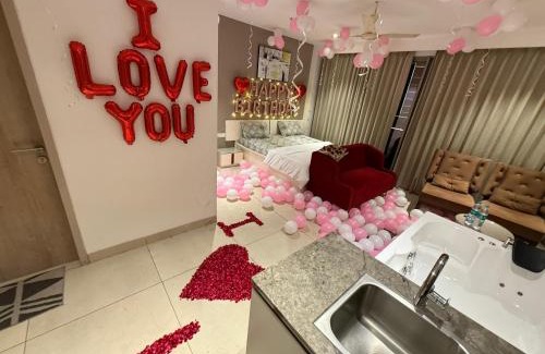 Gurugram Apartamento | Luxury Studios Key 4