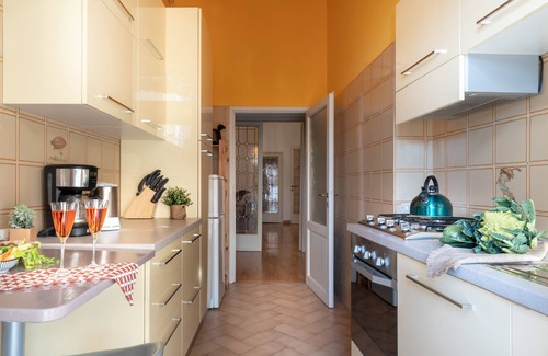 Duomo Apartamento | - Lujo - Impresionante vista al Duomo - Apartamento 1033 Sq. Ft, Ascensor Accesible.