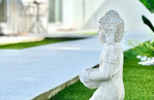 Palm Beach Apartamento | Copy of Copy of Luxury suite 8 min walk to Palm Beach and Marriott