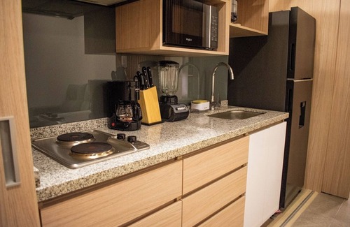 Armenia Apartamento | Luxury Suite - Swimming Pool, Gym on Centenario Av.