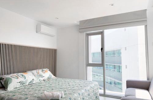 Simon Bolivar Apartamento | Luxury Suites frente mall del sol a pocos minutos del aeropuerto y terminal terrestre
