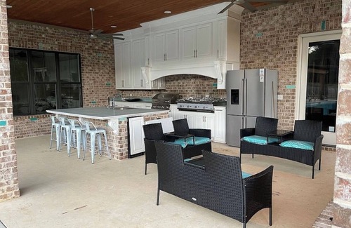 Brandon Casa | Luxury suites