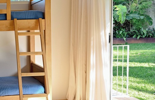 Whale Beach Casa | Luxury Sun-drenched Palm Beach resort style living with all the modern amenities