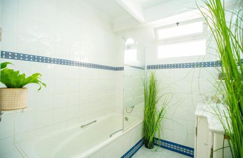 Fuengirola Apartamento | Luxury Sunset Boutique Stay - Fuengirola Beach