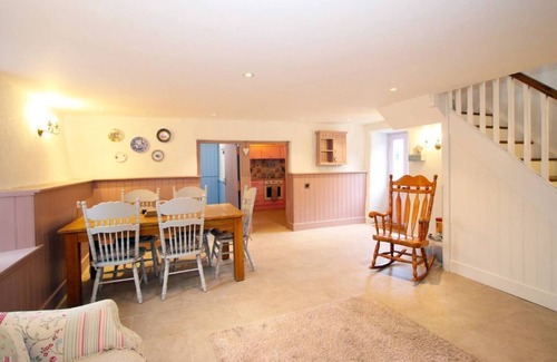 Dungarvan Cabaña | Luxury Thatch Cottage