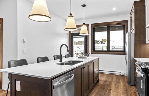 Sun Peaks Casa | Luxury three bedroom townhome #6 at Switchback Creek in Sun Peaks