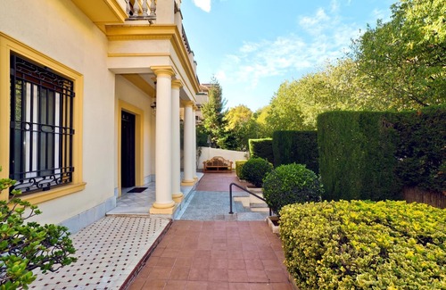 La Font d'en Fargues Villa | Lujosa Villa Turística en Barcelona ciudad
