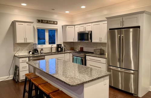 Lincoln Casa | Luxury townhome in the White Mtns. Convenient to hiking and area activities!