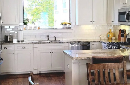 MacGregor Casa | Luxury Townhome - Near Downtown Houston & Medical Center