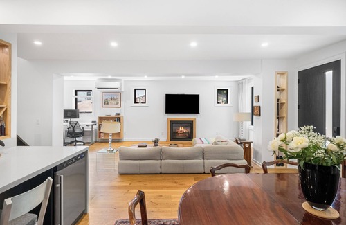 Trinity - Bellwoods Casa | Luxury Trinity Bellwoods 4 bedroom House