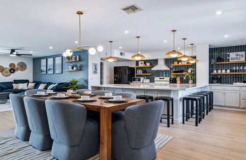 Lake Havasu City Apartamento | Luxury Tropical Playhouse 2.0 | Golf | Pickleball
