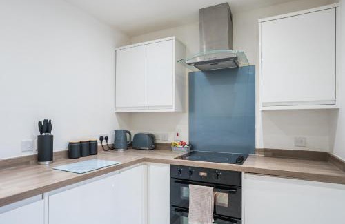 Central Milton Keynes Apartamento | Luxury Two-Bedroom Apartment - Central, Free Wi-Fi, 7 Mins from Station By AV Hughes Properties