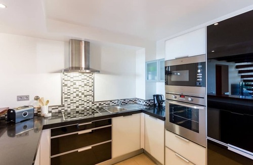 Praia da Luz Apartamento | Apartamento de lujo de dos dormitorios con vistas al mar en un spa 5 *