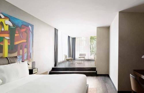 Hipodromo Hotel | Luxury Urban Escape w/ Balcony &Terrace, Pet-friendly, Near El Pendulo Bookstore!
