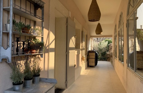St.-Remy-de-Provence Villa | Luxury villa in town center; 5* in a quiet location