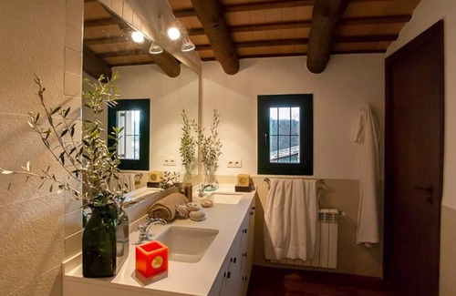 Vilanova I la Geltru Casa | Luxury villa in a vineyard