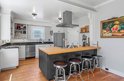 Petaluma Casa | Luxury Victorian in Downtown Petaluma