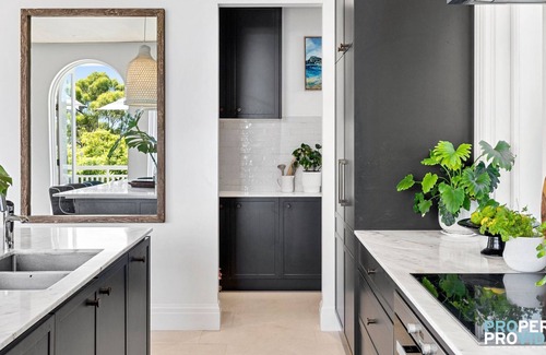 Mosman Casa | Luxury Views 5 Bedroom Home in Mosman with a Pool